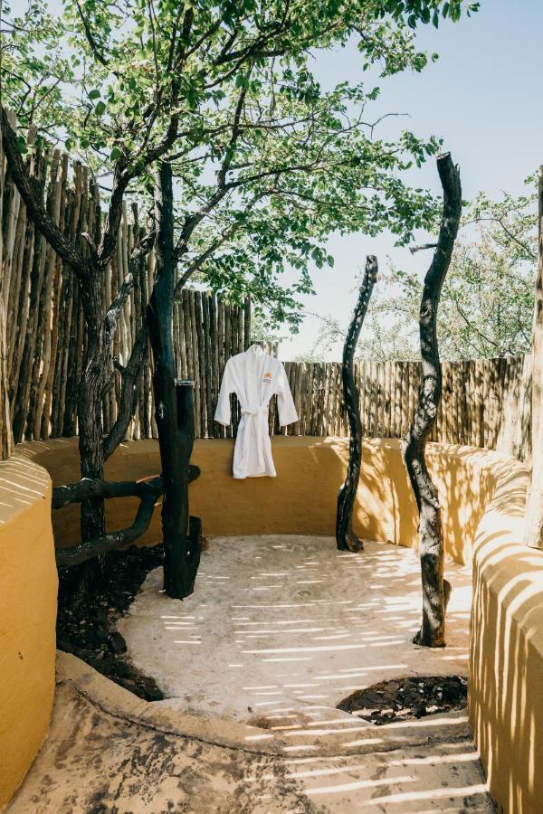 Mopane Bush Lodge Linton Dış mekan fotoğraf